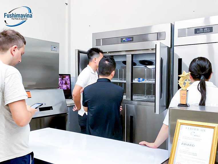 Ý nghĩa của một số đèn hiển thị và nút điều chỉnh trên bảng điều khiển