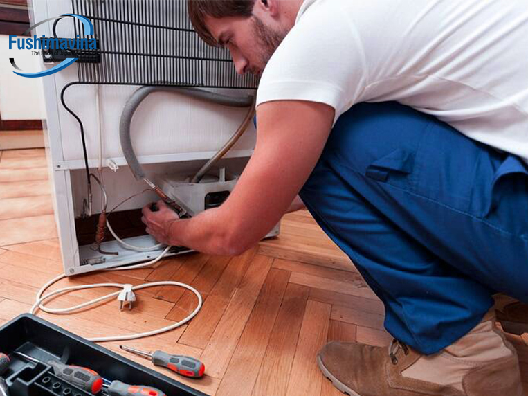 Tủ đông lạnh công nghiệp bị thủng