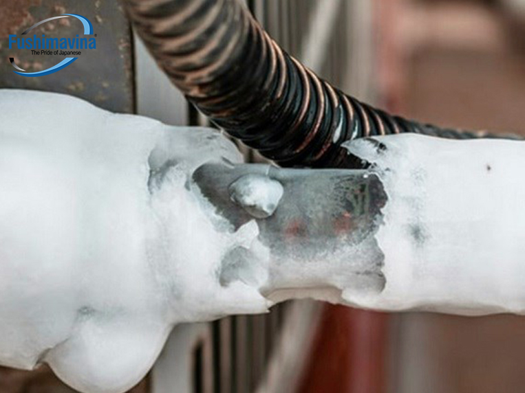 Van thoát nước bị hở hoặc tắc nghẽn